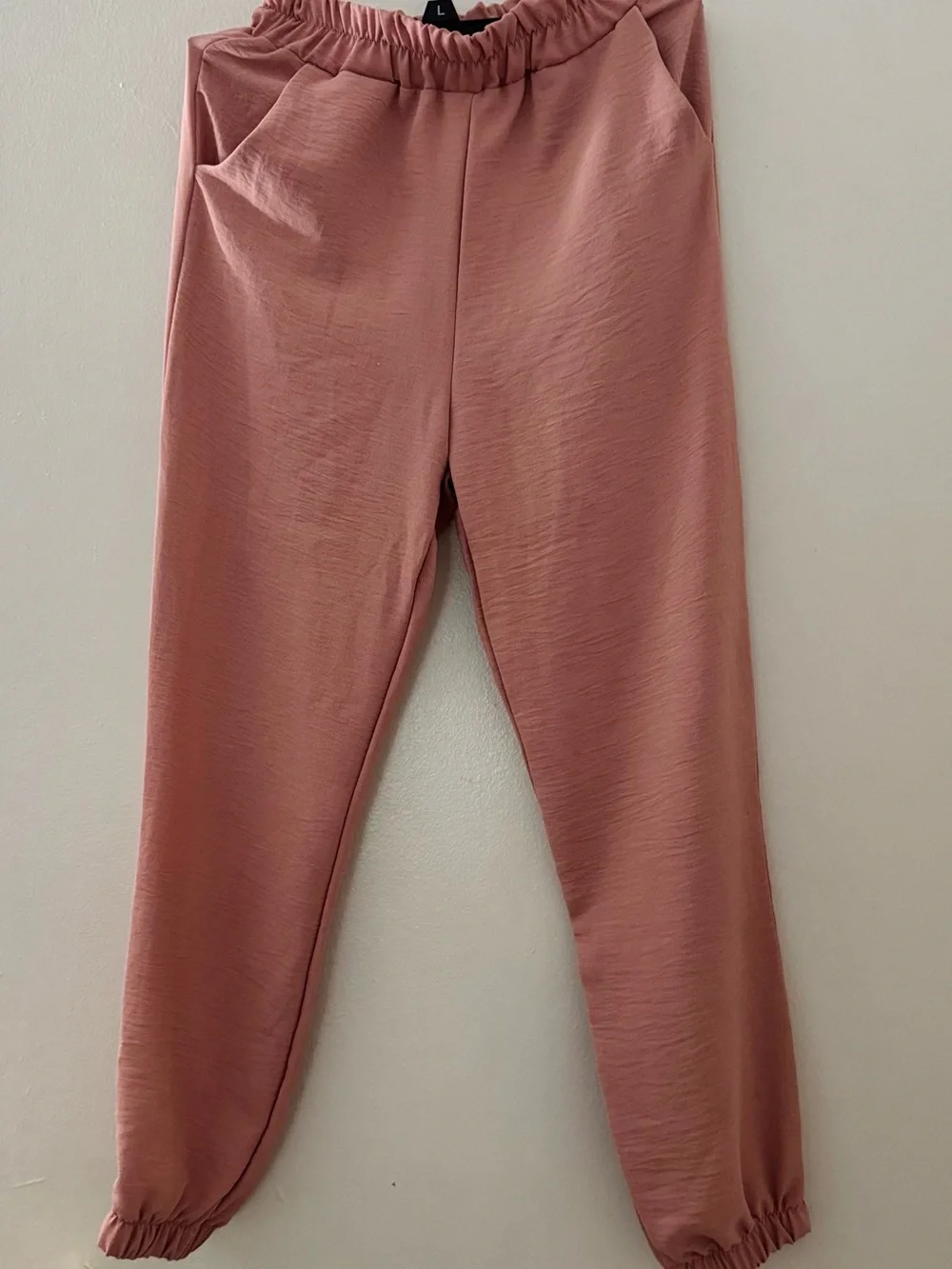 Relaxed Pink Women's Two-Piece Sleeveless Top & Jogger Set